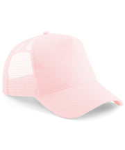 Snapback trucker