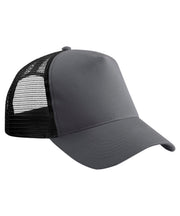Snapback trucker