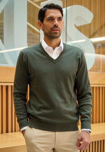 NEW Berlin V Neck Jumper